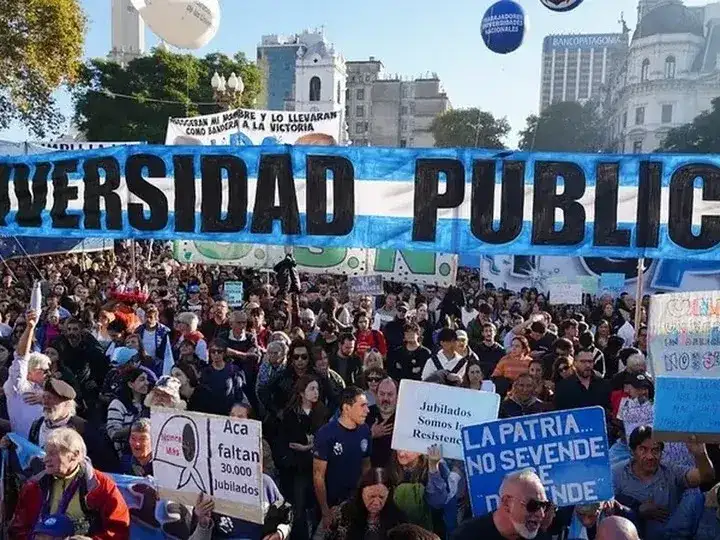 Docentes universitarios pararán 48 horas por fondos y salarios