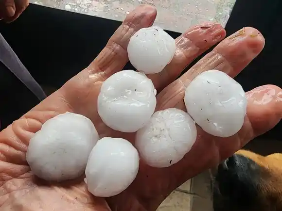 Fuertes tormentas con granizo en varios distritos bonaerenses y el AMBA