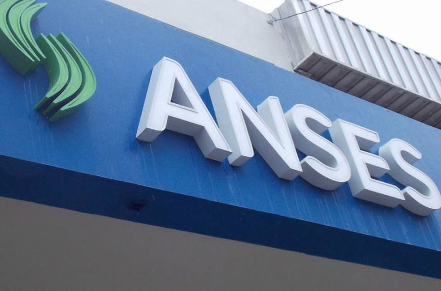 ANSES: fue despedido en medio de la cuarentena y denuncia no haber recibido respuesta de Raverta