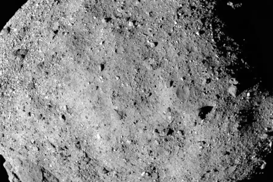 Hallazgos en asteroide ayudarían a entender cómo empezó la vida en la Tierra