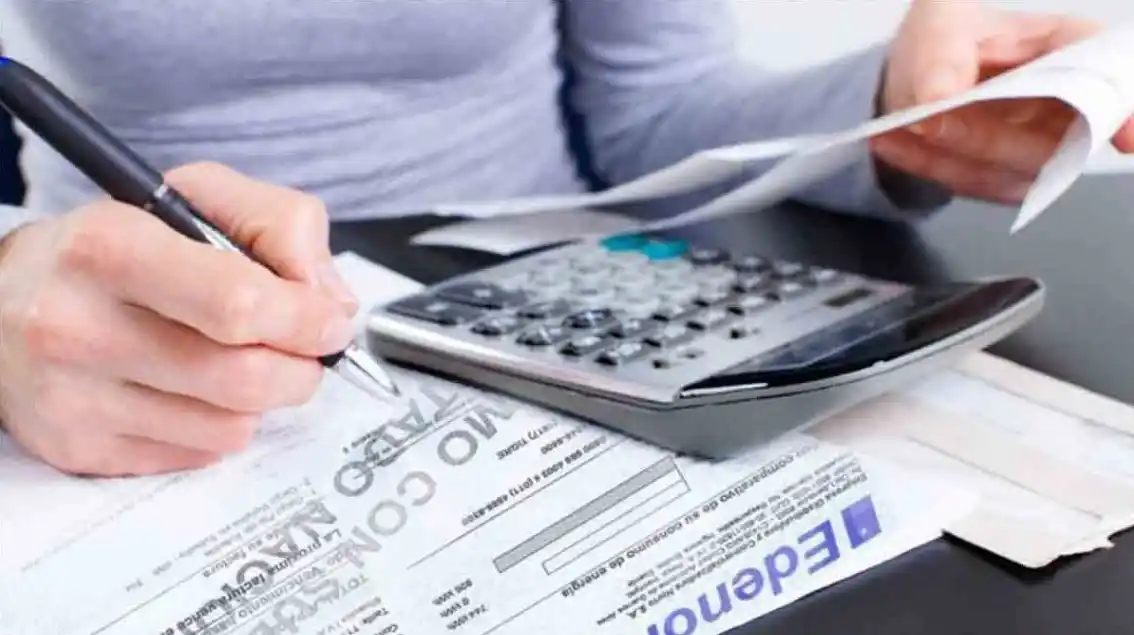 No hay bolsillo que aguante: En 2019 aumenta la luz un 55% en promedio