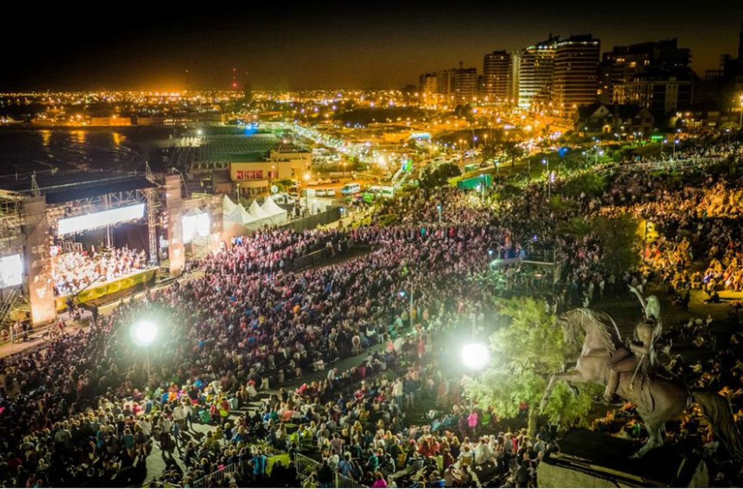 Proyectan una Mar del Plata "totalmente Led"