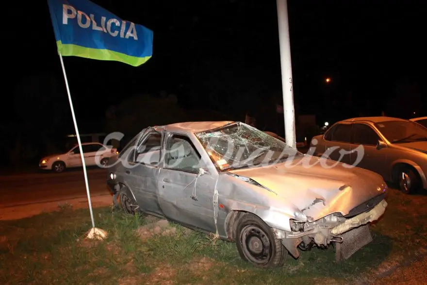 Murió un joven de 21 años, tras el despiste y vuelco de un vehículo 