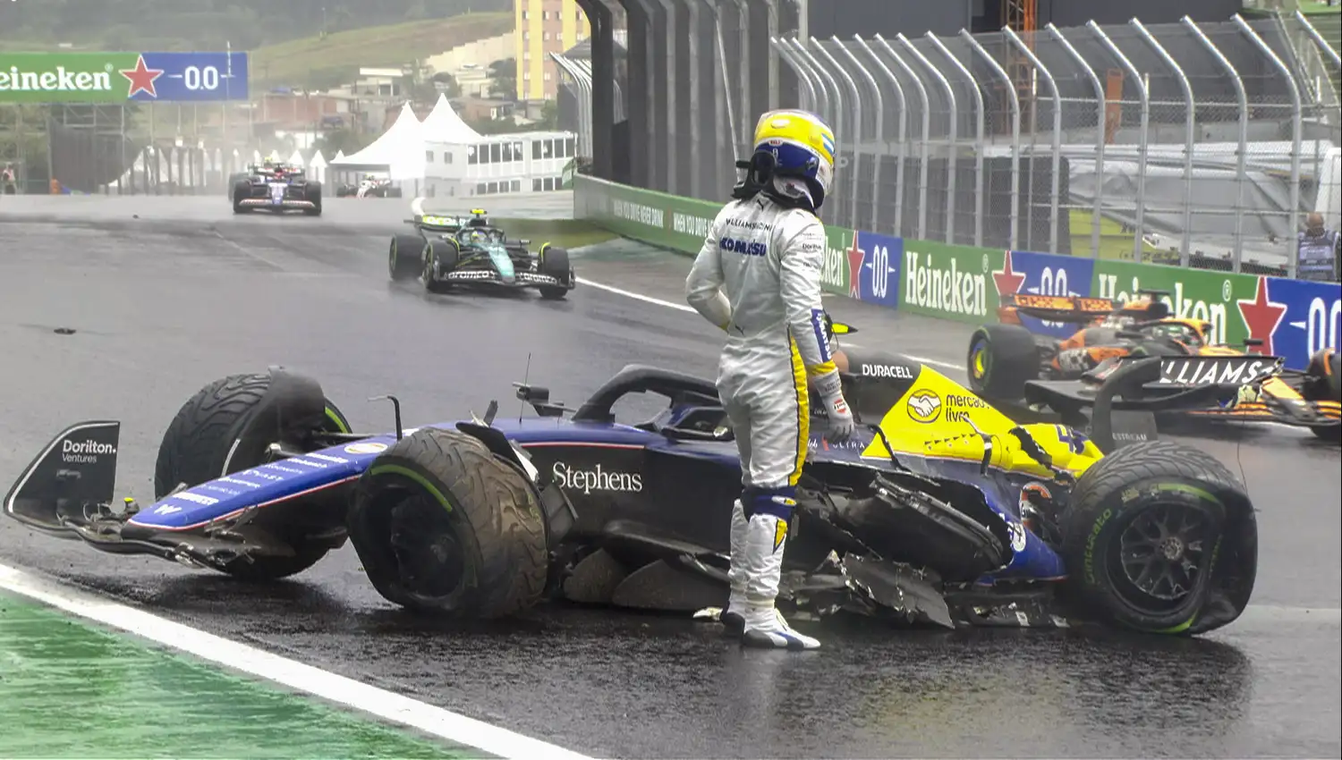 El Williams de Colapinto con severos daños tras el choque.