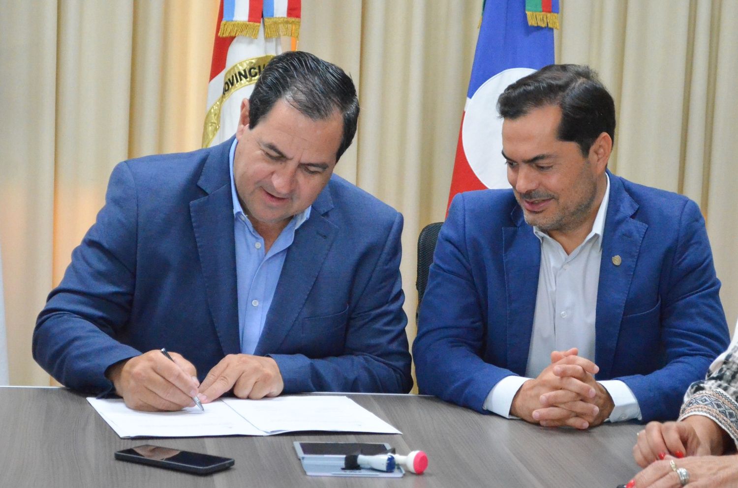 Reconquista y la Provincia convienen la continuidad de los CANyF