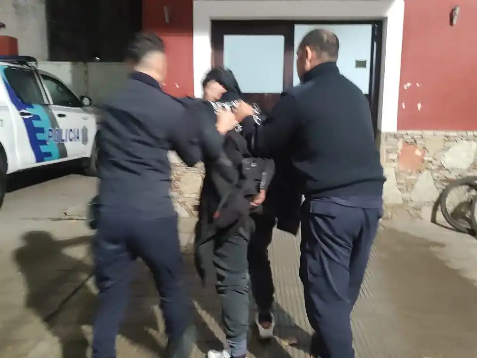 El hombre fue detenido