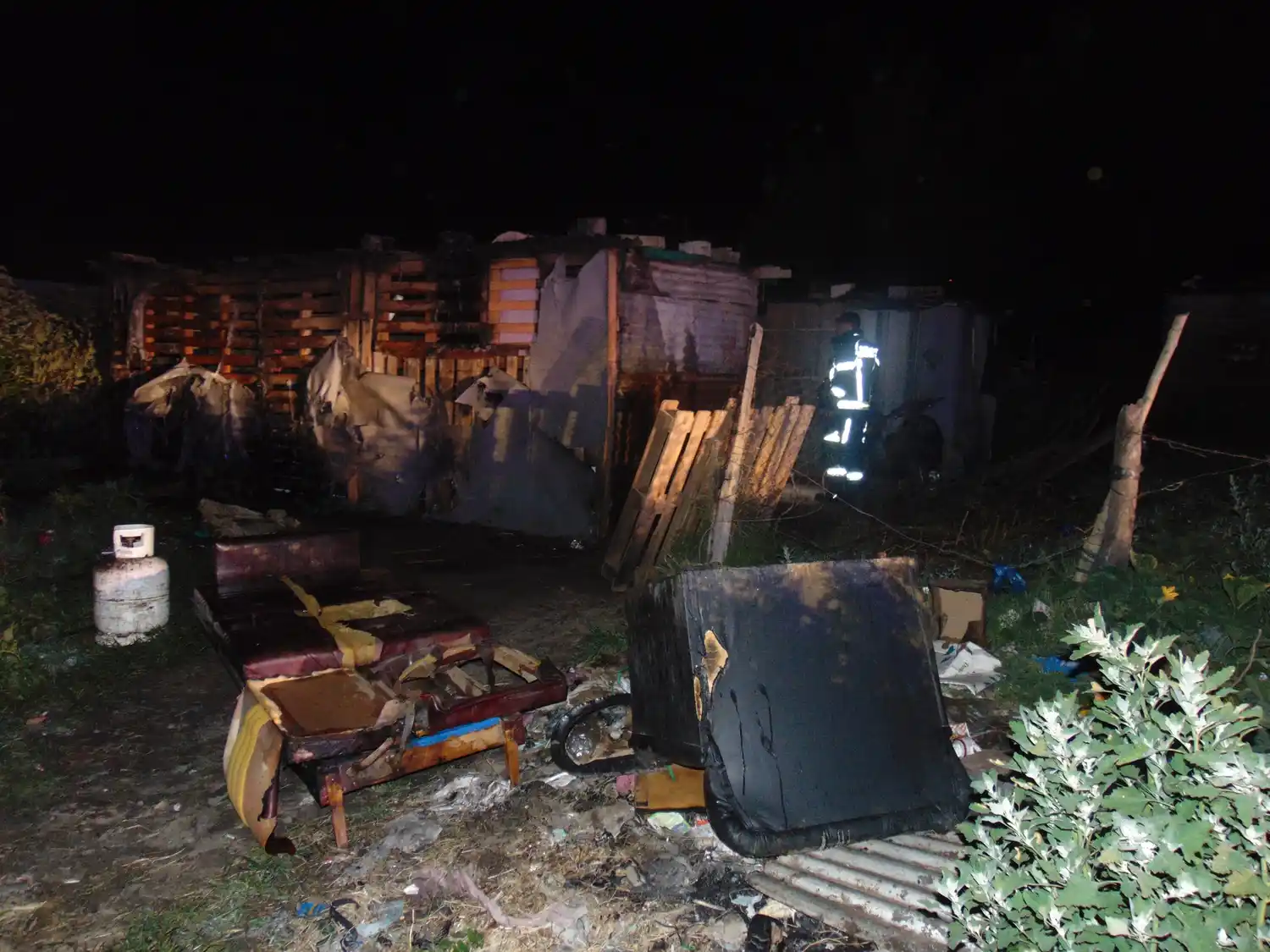 El foco del incendio se encontraba en el patio del inmueble.