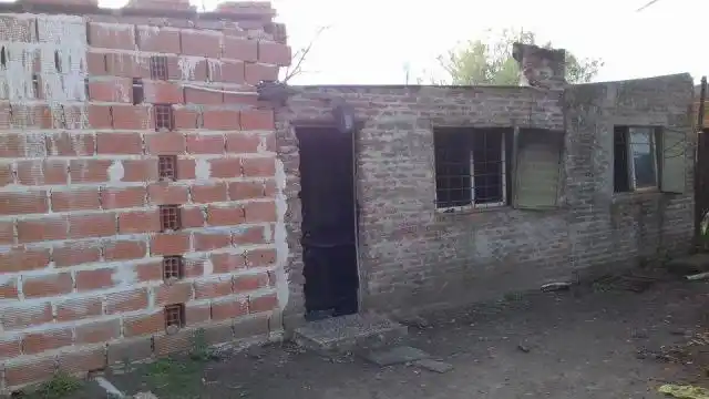 Un hombre perdió la vida por el incendio en Bº Islas Malvinas
