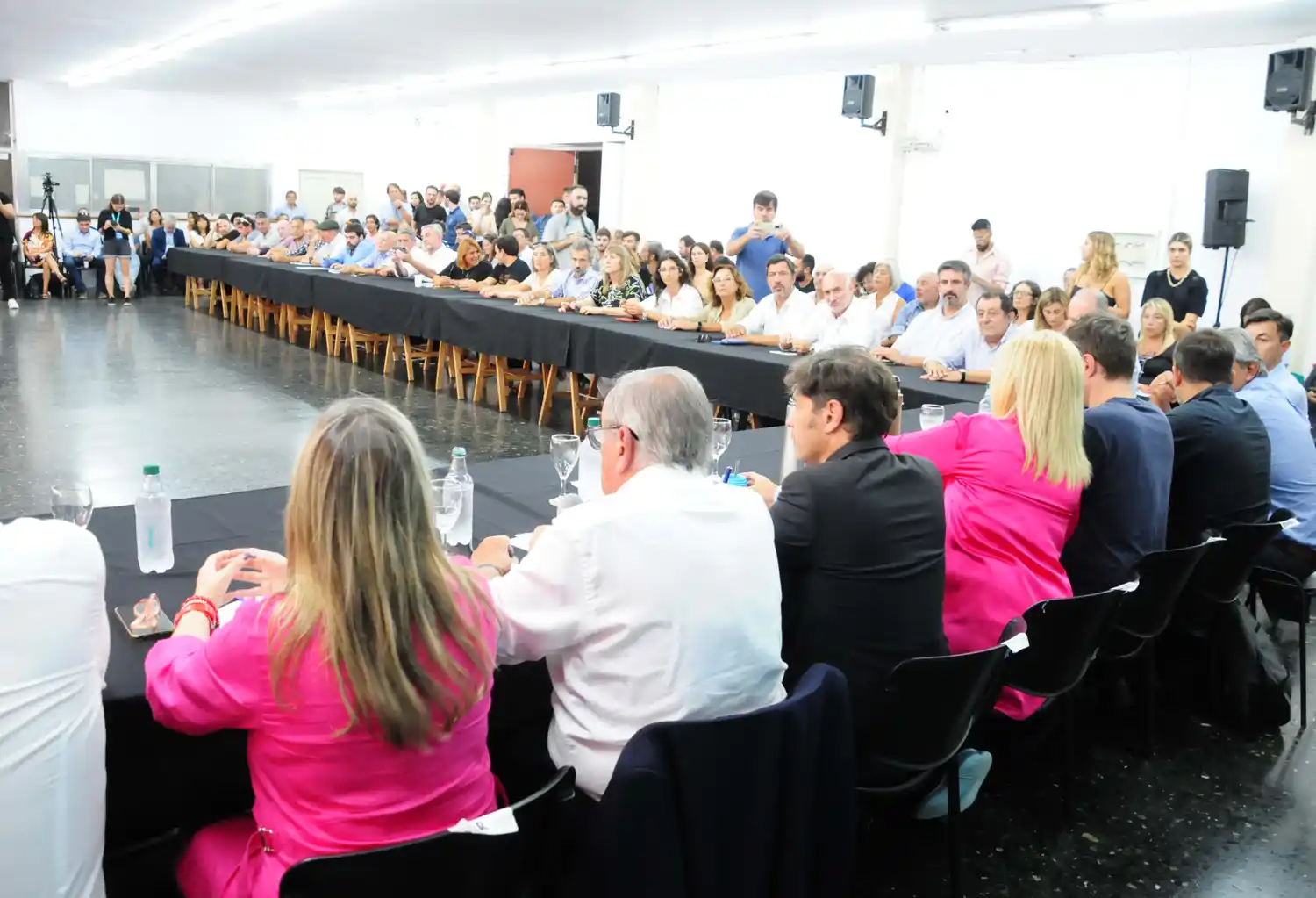 Con variadas demandas, el sector productivo expuso su situación en busca de soluciones