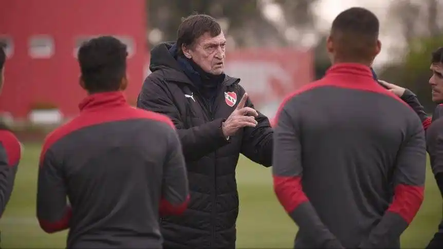 El equipo de Independiente para enfrentar a Gimnasia