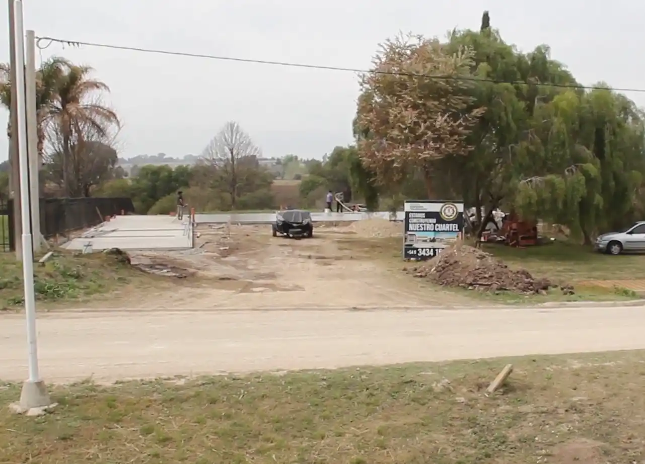 Bomberos Voluntarios de Libertador San Martín lanzan bono contribución para construir su cuartel