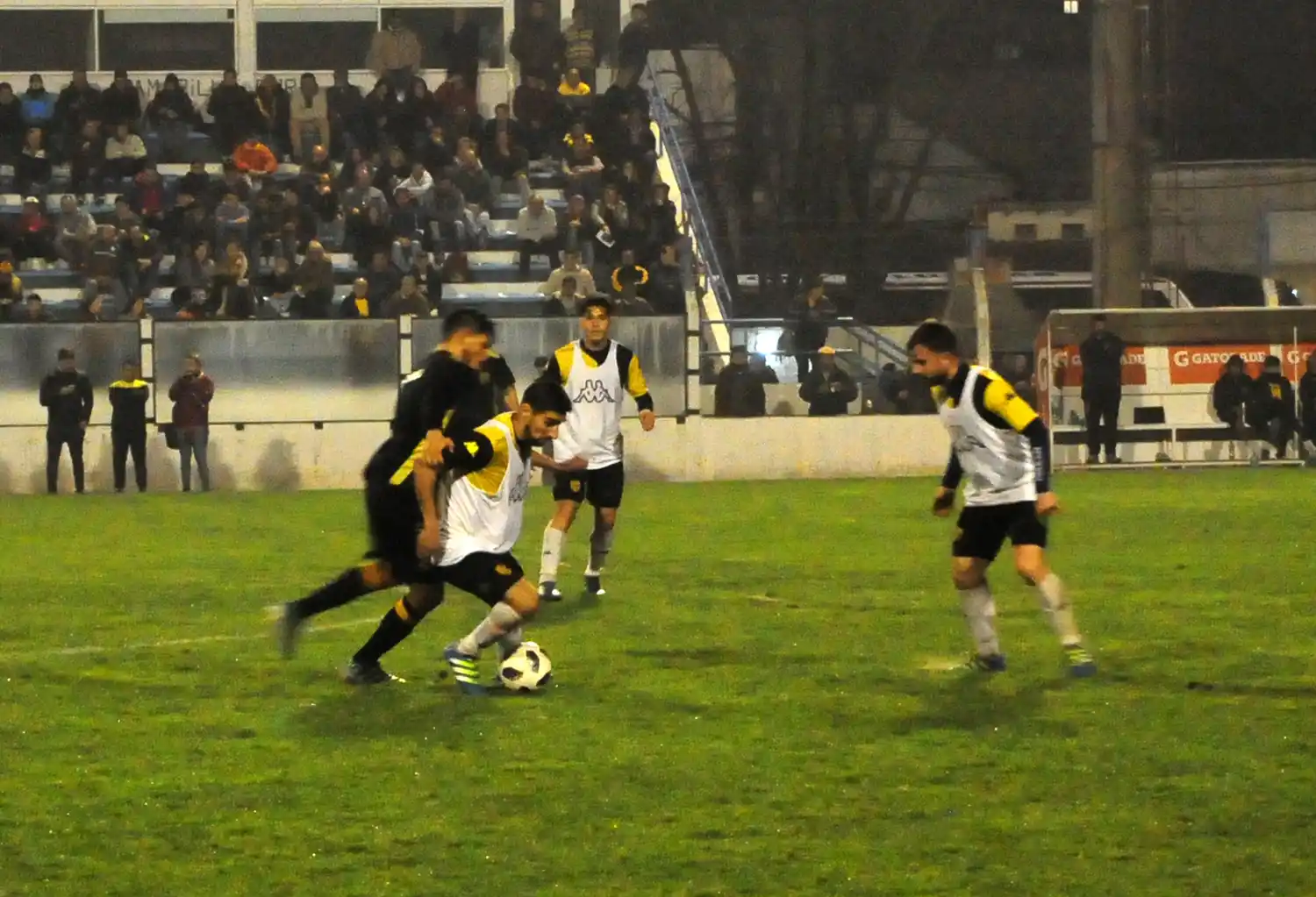 Santamarina tuvo una prueba con altibajos frente a Olimpo