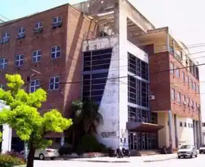 Preocupación por el futuro de dos carreras del Instituto Leloir
