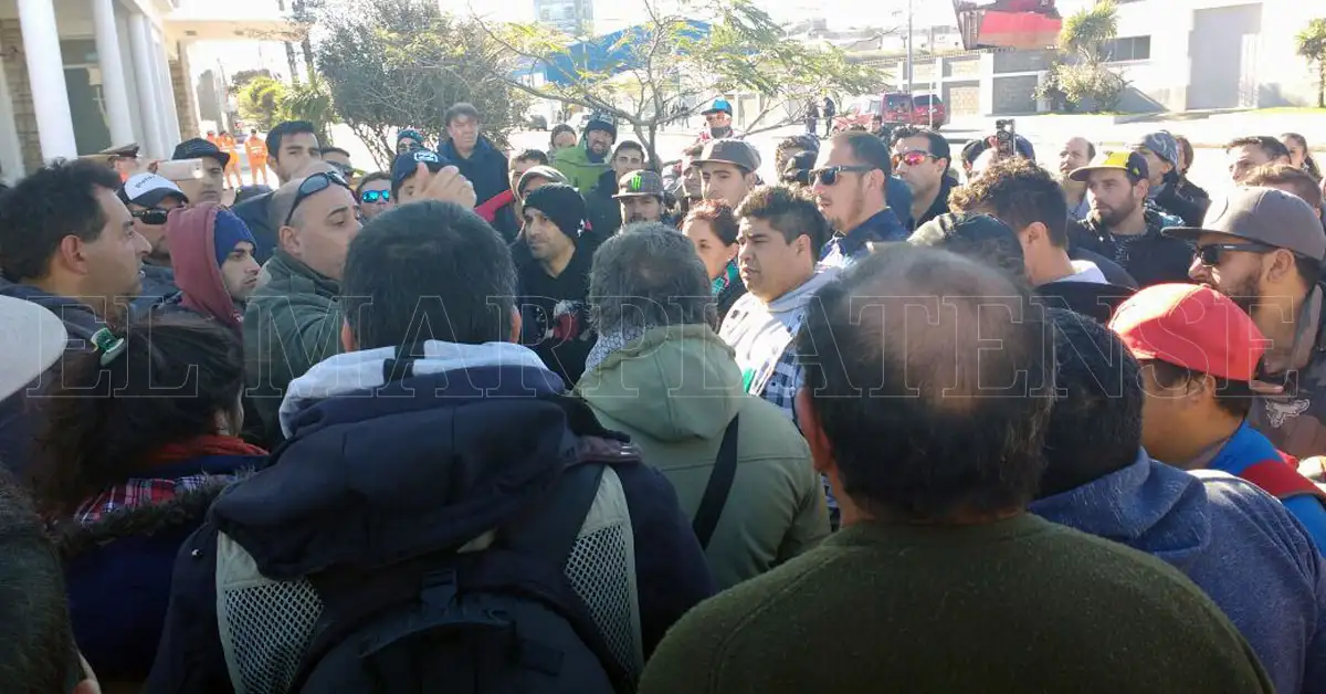 Prefectura se comprometió a hablar con armadores para cerrar el Puerto