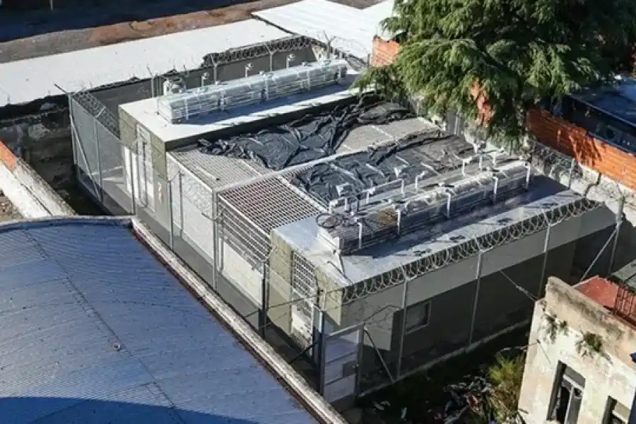 Se fugaron once presos de una comisaría de Rosario