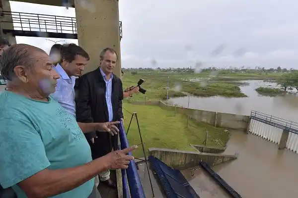Bordet estuvo en Concordia y transmitió tranquilidad a la población