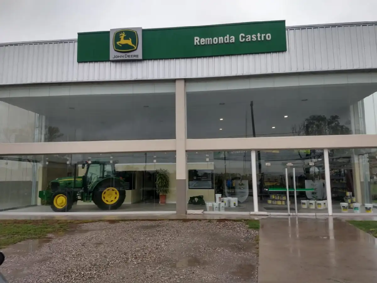 Roban por tercera vez en concesionaria de tractores
