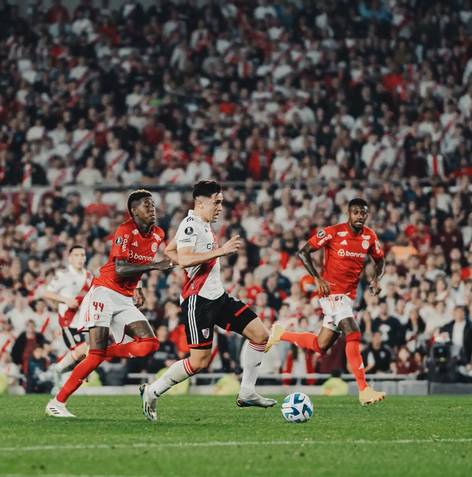 River se juega la clasificación en Porto Alegre