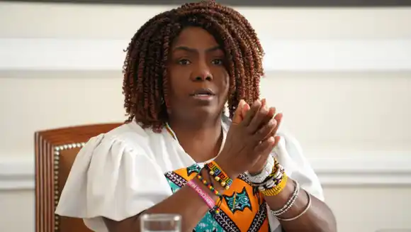 Atacaron a tiros vehículo de la vicepresidenta colombiana Francia Márquez en el Cauca