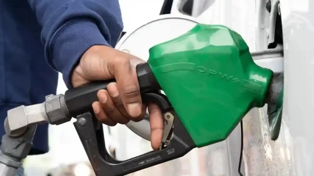 Como YPF, las petroleras mantendrán los precios de los combustibles por 45 días