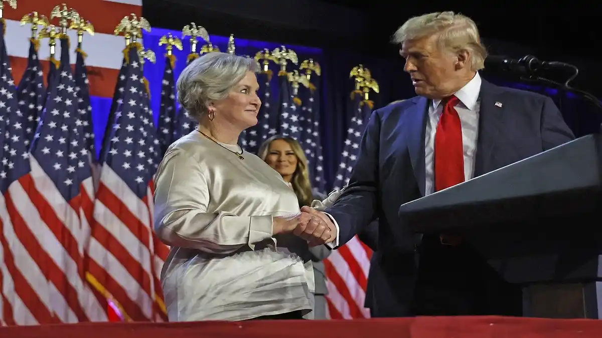 TRANSICIÓN en la CASA BLANCA: Trump nombra a su jefa de gabinete y Biden pide «bajar la temperatura»