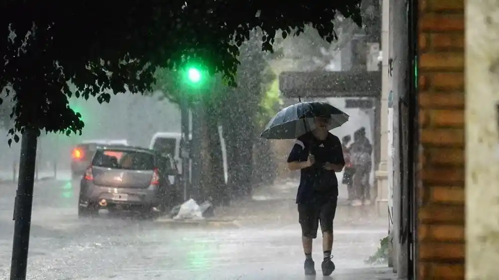Persiste una alerta amarilla por tormentas fuertes en la región