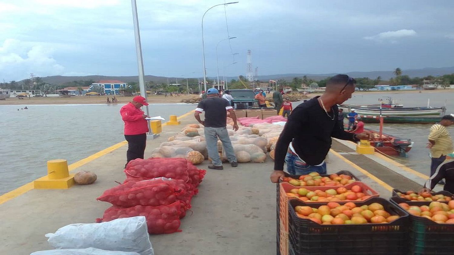 PESE A LA CRISIS mejora el intercambio entre Venezuela y Curazao (+Detalles)