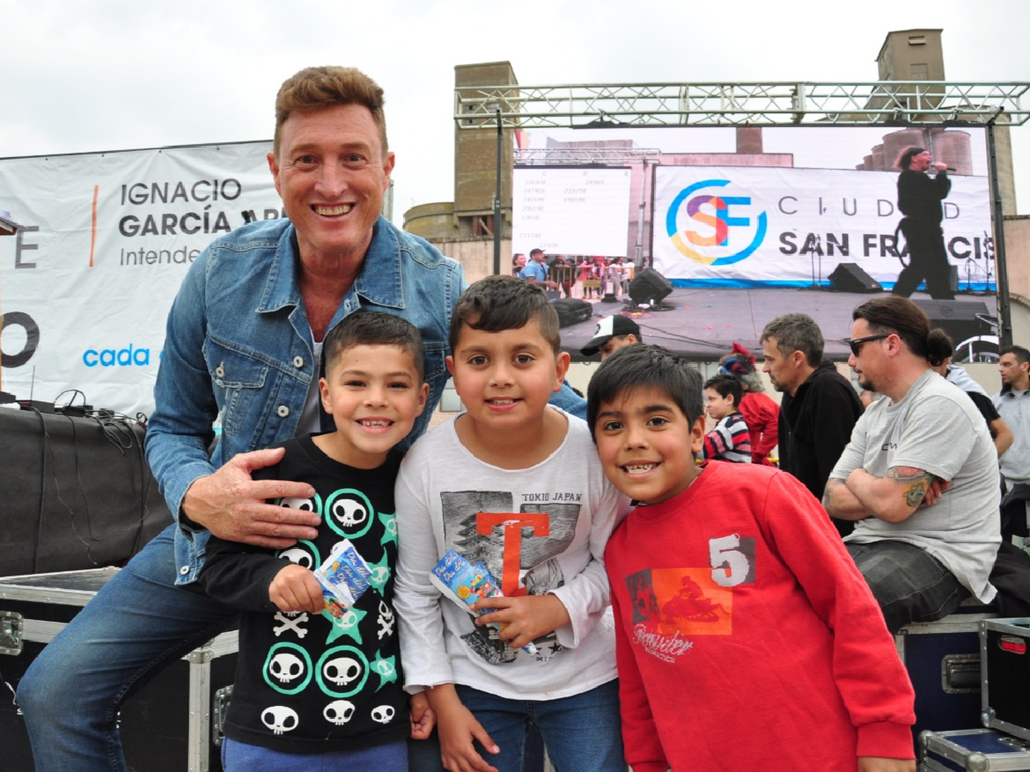 Multitudinaria fiesta por el Día del Niño