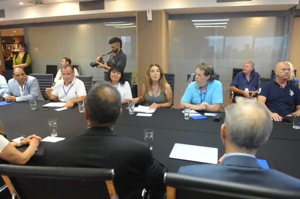 Los gremios docentes en la última reunión con el Gobierno