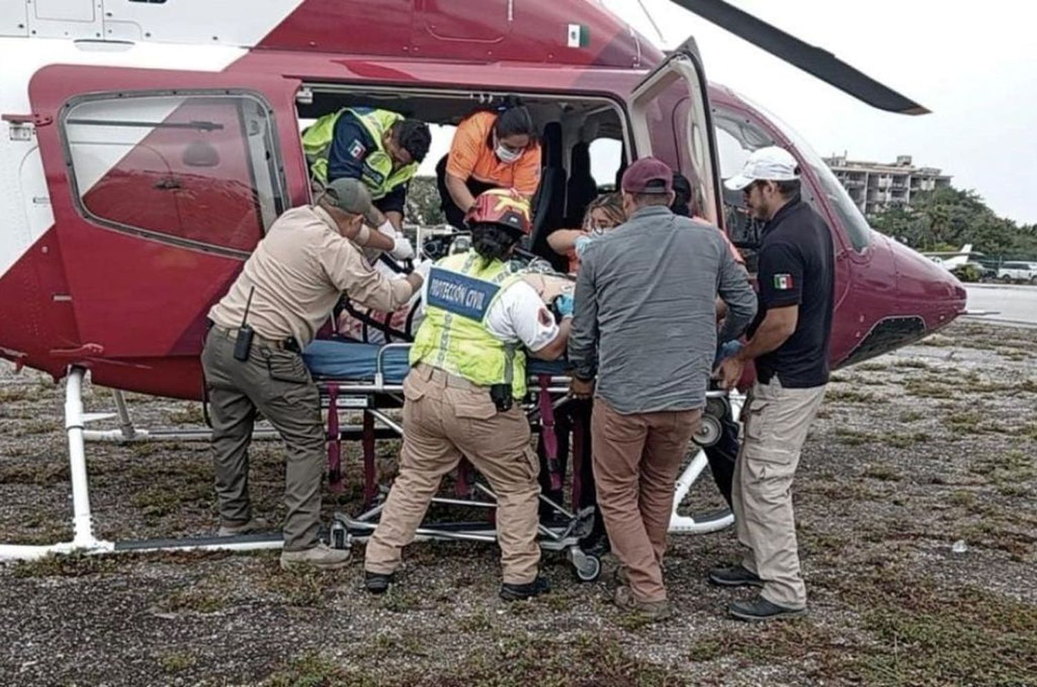El choque fue alrededor de las 13 del domingo, a la altura del kilómetro 260 de la carretera federal 307, que une Cancún con Tulum