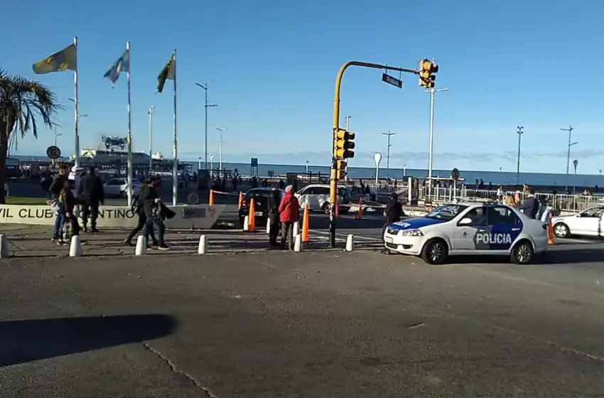 Un joven atropelló a un hombre en la costa