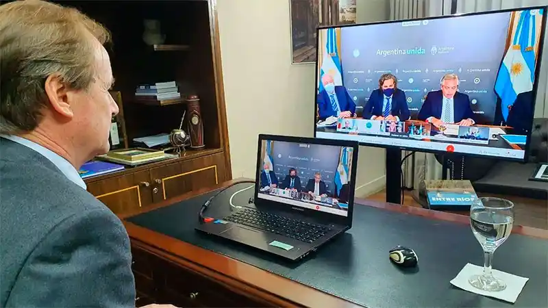 "No podemos, ni debemos bajar la guardia ante el virus", dijo Bordet