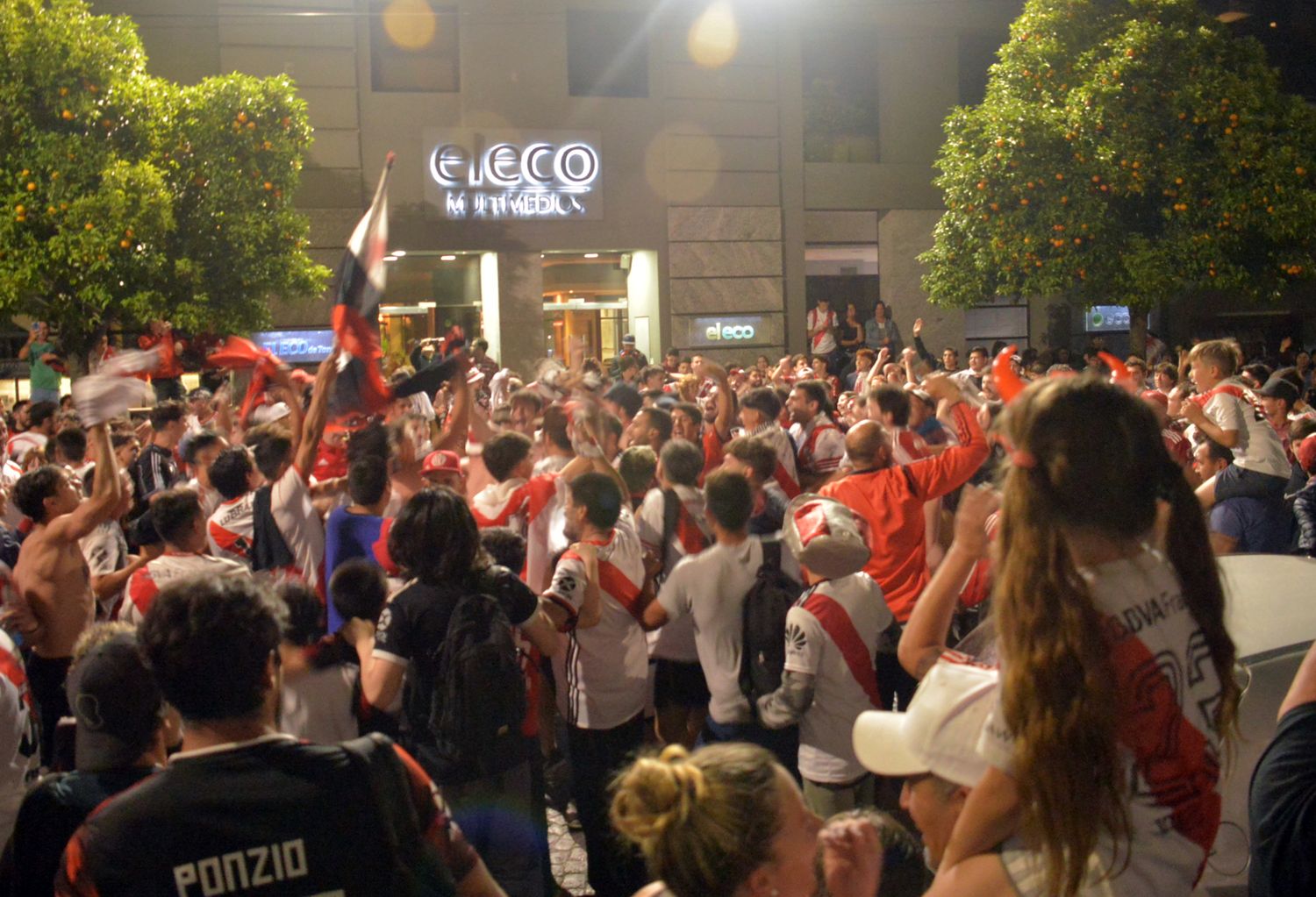 Festejo River3