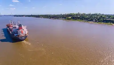 Las nuevas medidas del Gobierno de Milei para la Hidrovía generan tensión y expectativa