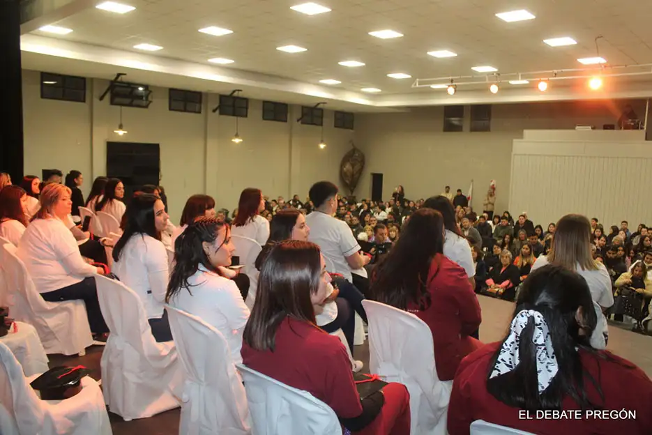 Se realizó el acto de colación de la Cruz Roja Gualeguay
