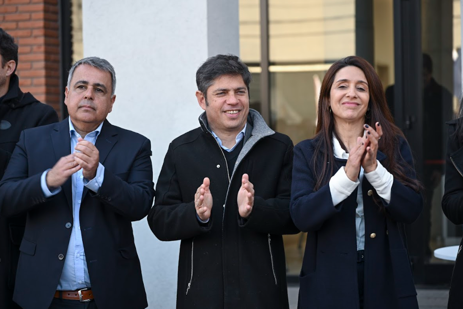 Axel Kicillof junto a Propato