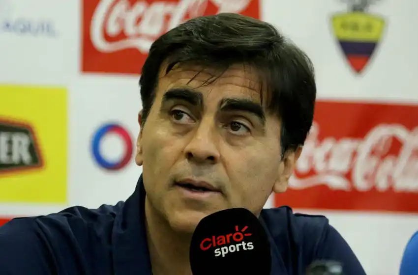 Gustavo Quinteros: «Ojalá que se dé, me gusta mucho la idea»