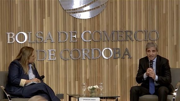 Caputo, antes de las elecciones: “Un voto no kirchnerista que no vaya a La Libertad Avanza será un voto perdido”