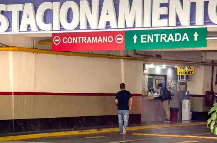 El playero atacado a golpes por un adolescente continúa sin poder reconocer a su familia