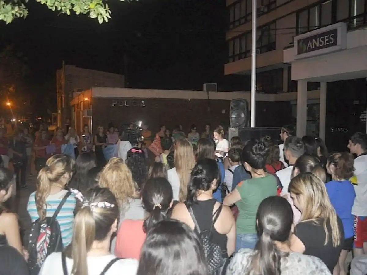 San Jorge: el joven que golpeó con una cadena a su exnovia ya había sido denunciado por violento