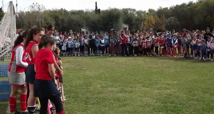 800 jugadoras en Los Andes