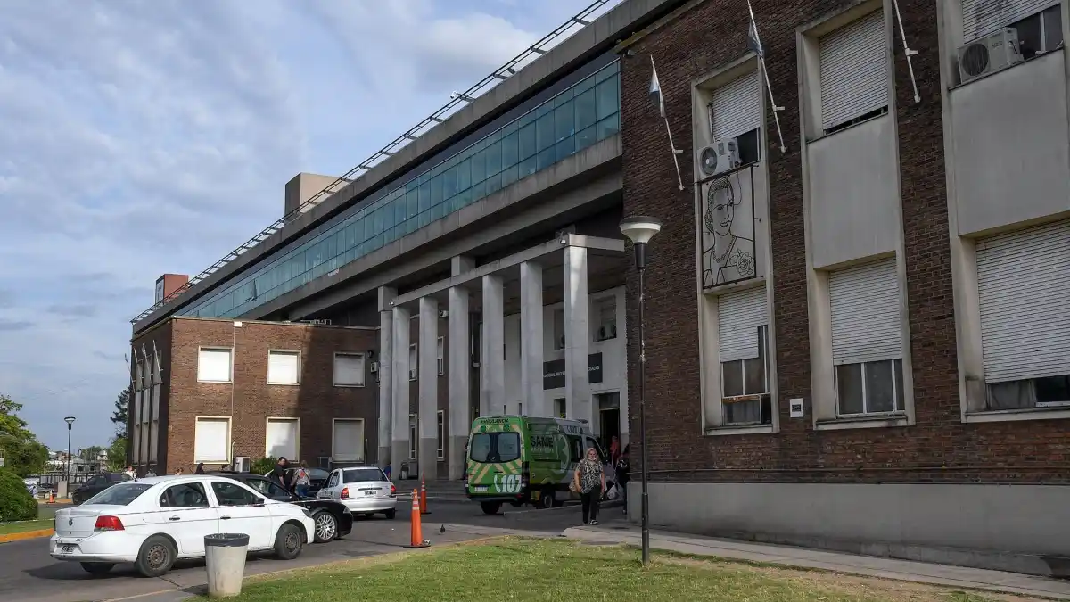 Piden donantes de sangre para la mujer apuñalada en El Palomar 