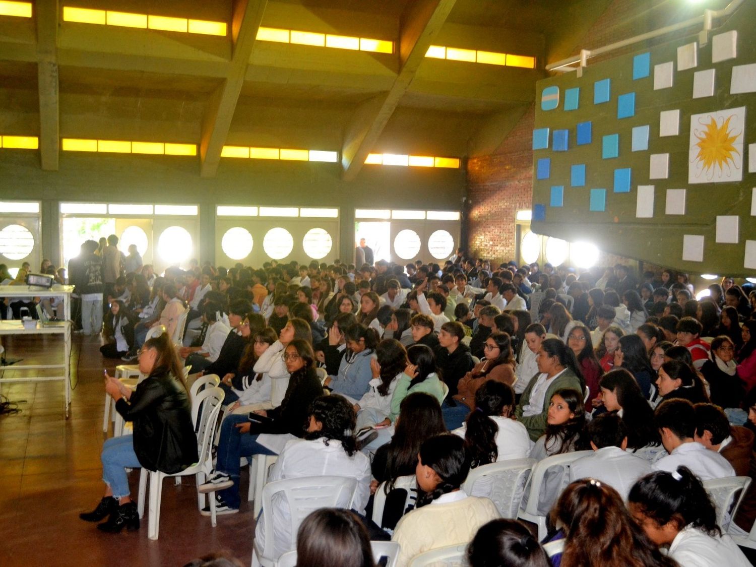 La Escuela de Comercio celebró su 77º aniversario con toda la comunidad educativa