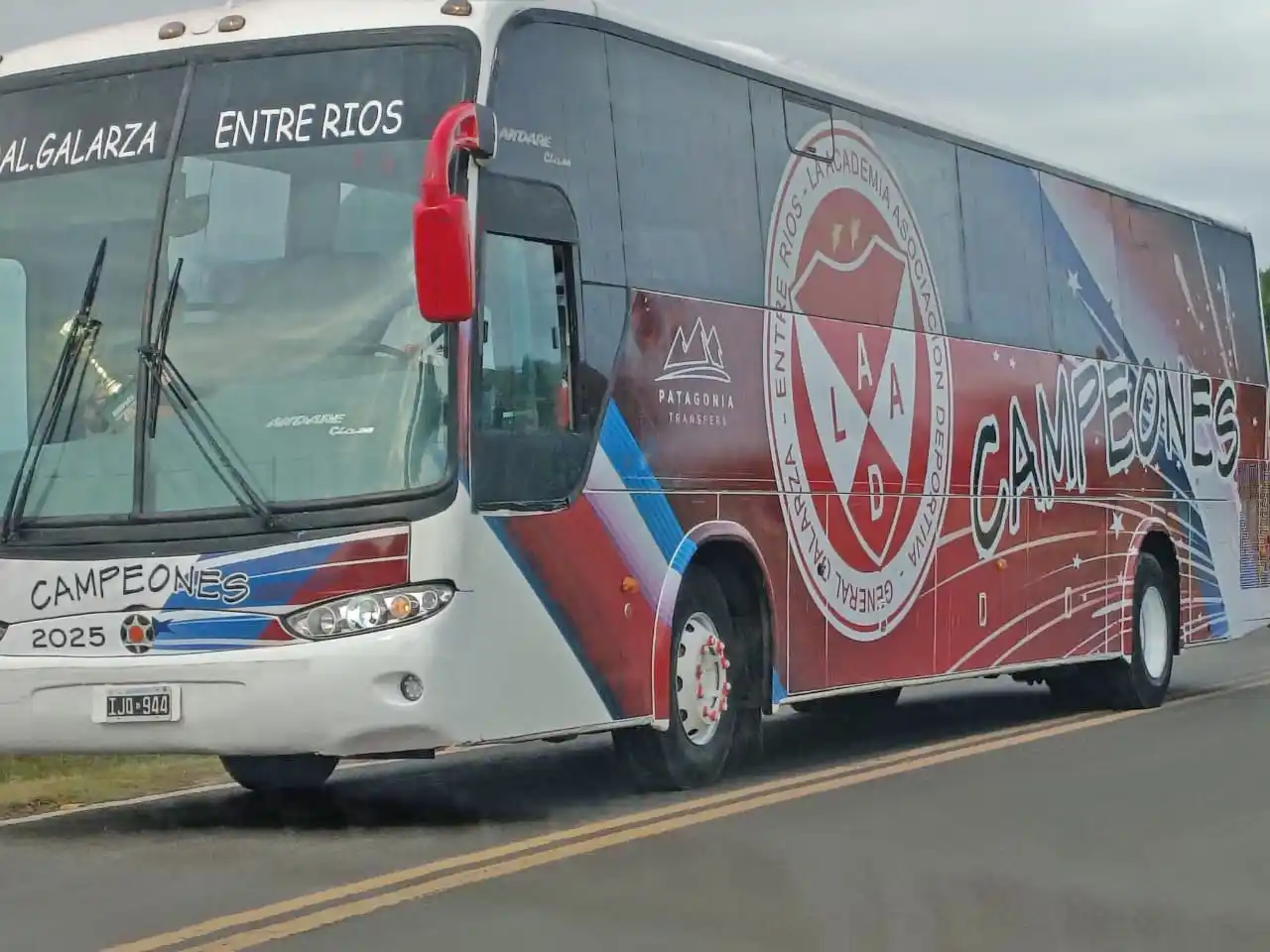 Un exjugador de La Academia donó un colectivo al club y generó una gran repercusión en General Galarza