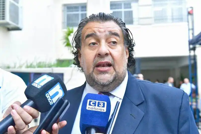 González cuestionó la doble
vara con la que se juzga este hecho