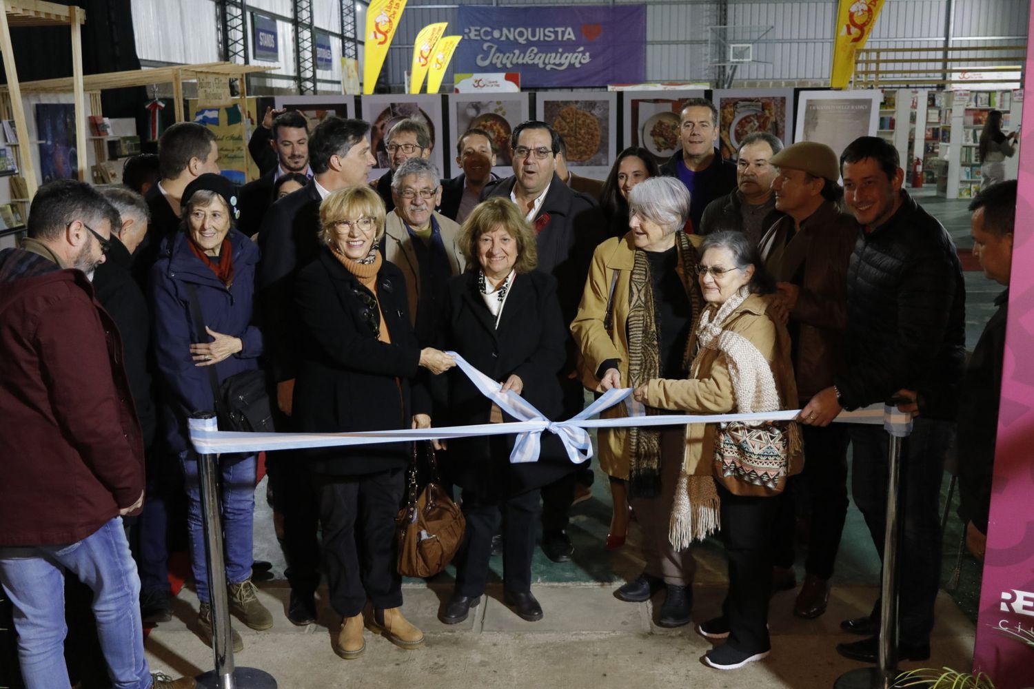 imagen Reconquista inauguró la 8va edición de su Feria del Libro “Gente del Agua”