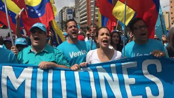 Vente Venezuela denuncia "OLA REPRESIVA ": 30 detenidos en las últimas horas