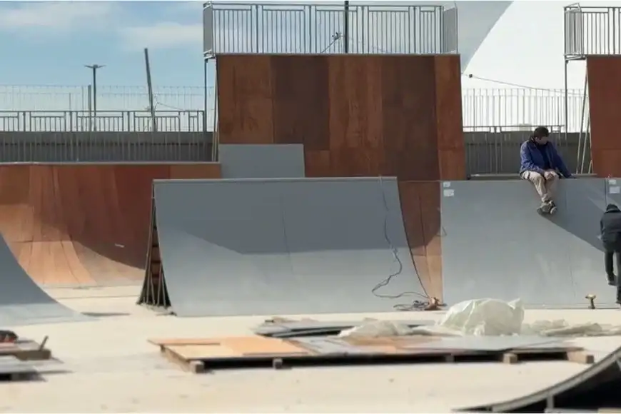 skateboarding street