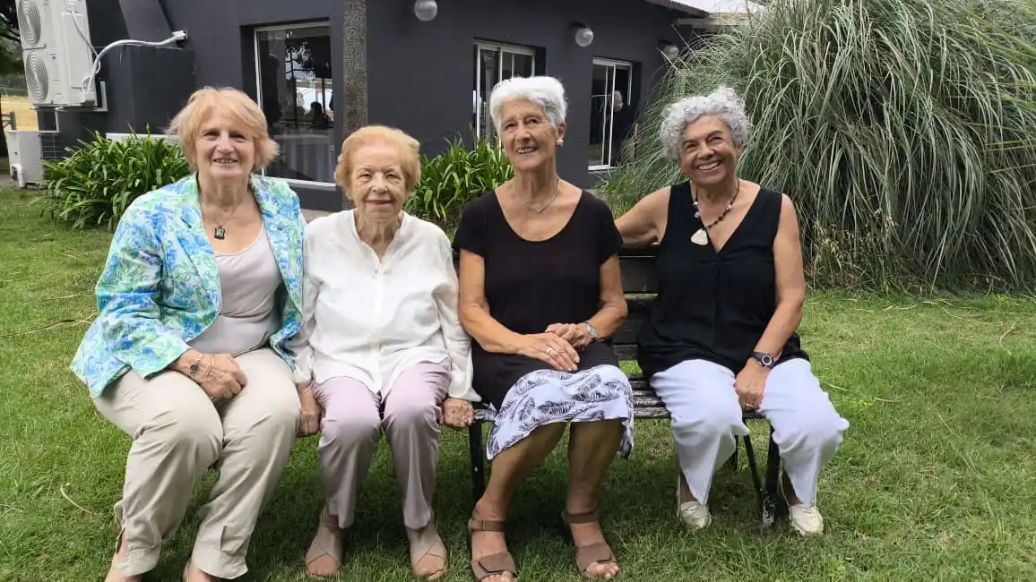 Historias de docentes jubiladas, en medio de una jornada de festejos