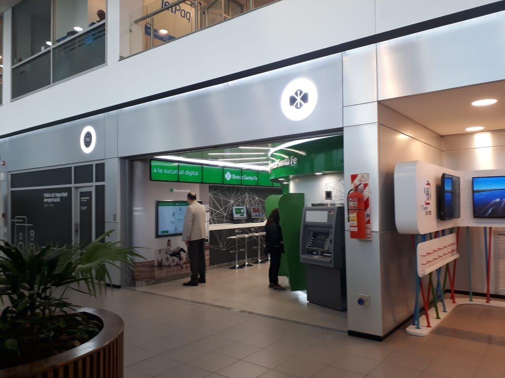 Inauguran sucursal bancaria digital en el aeropuerto de Rosario